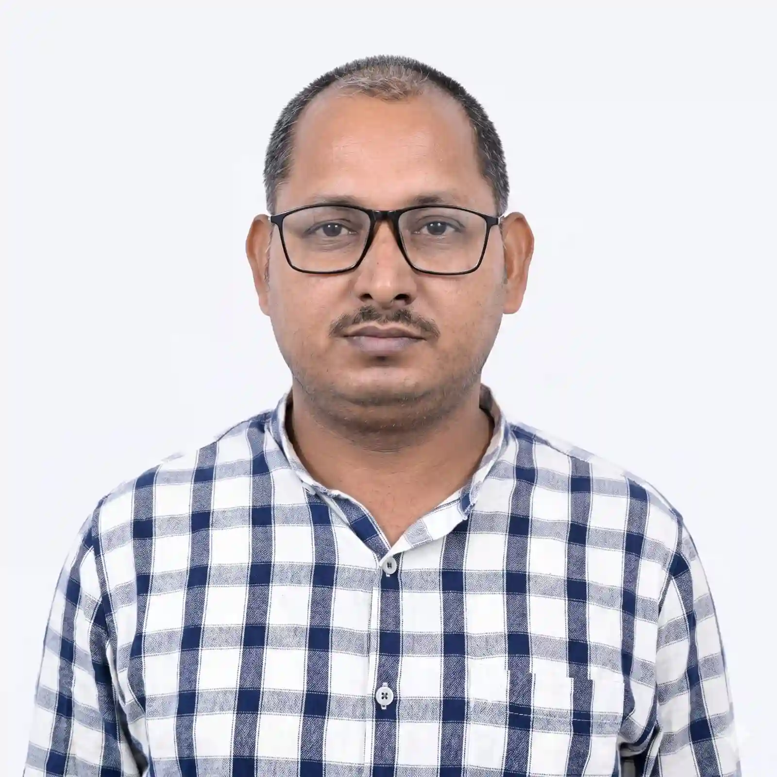 Ramayan Kumar - English Faculty at LakshyaMarch Begusarai (IIT JEE & NEET Coaching)